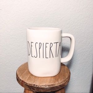 Rae Dunn Despierta Mug